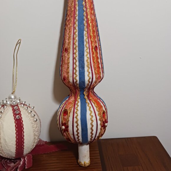 Vintage BEADED CHRISTMAS ORNAMENTS, Vintage Tree Topper - Picture 4 of 10